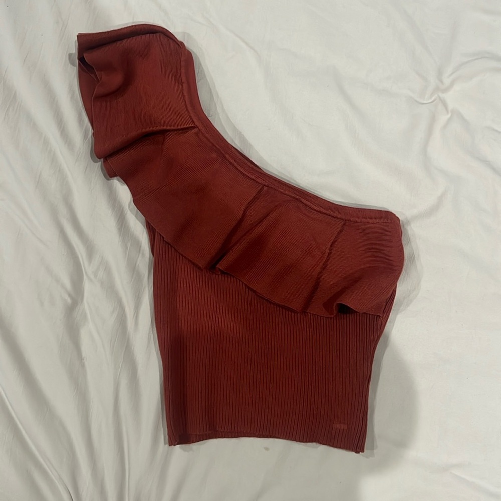 Express one shoulder top